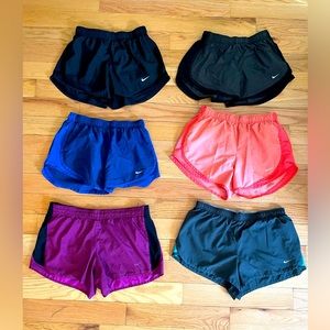Nike Medium Shorts Lot